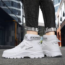 Autumn New Casual Fashion Martin Boots Men's Retro Ins Sports Trendy Shoes Thick-soled Heightened Boots Men