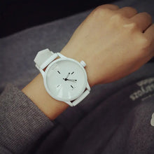 Fashionable couple personality modern watch