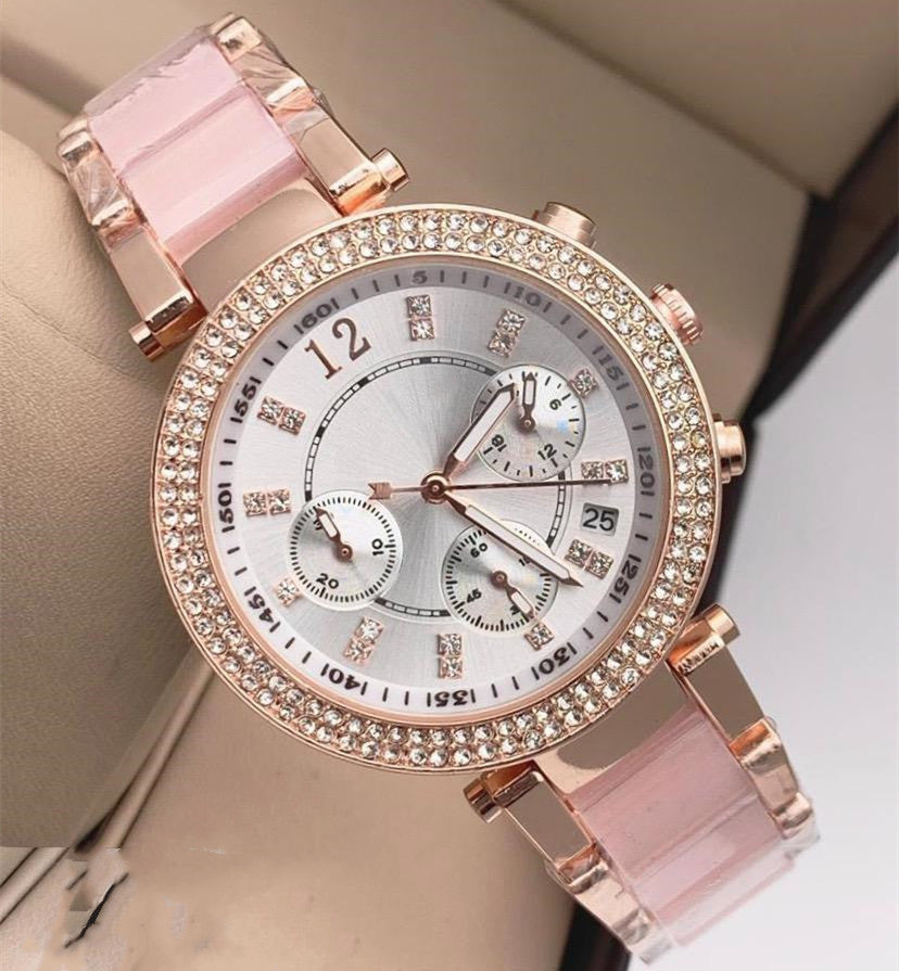 Spiral Crown Quartz Hands Fashion Watch