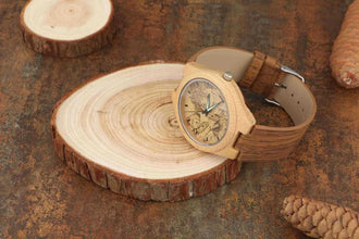 Women's Engraved Bamboo Photo Watch Wooden Leather Strap 40mm